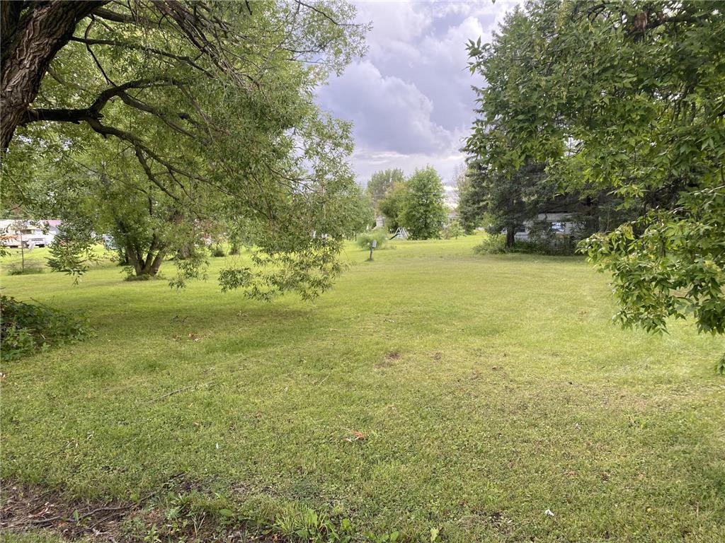 211 7th Avenue SE Baudette MN 56623 6413515 image1