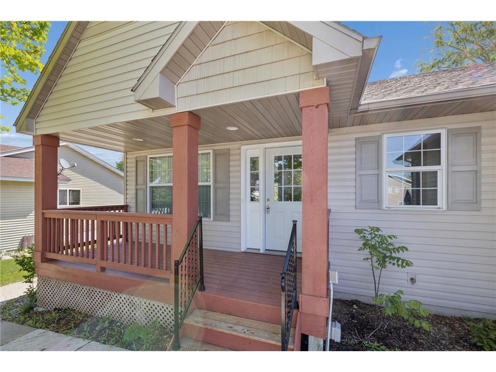 211 7th Street S Winsted MN 55395 7070643 image3