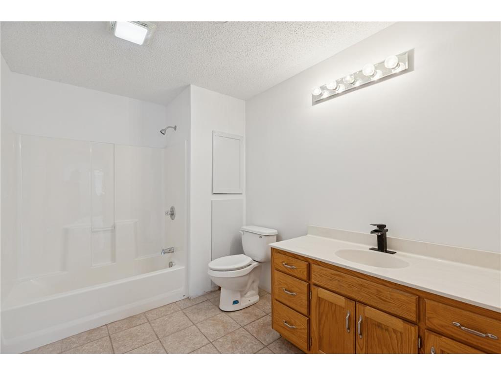 211 7th Street S Winsted MN 55395 7070643 image32