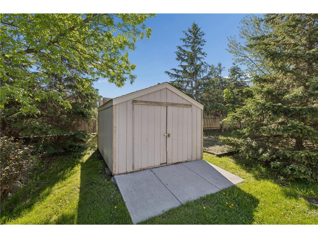 211 7th Street S Winsted MN 55395 7070643 image34