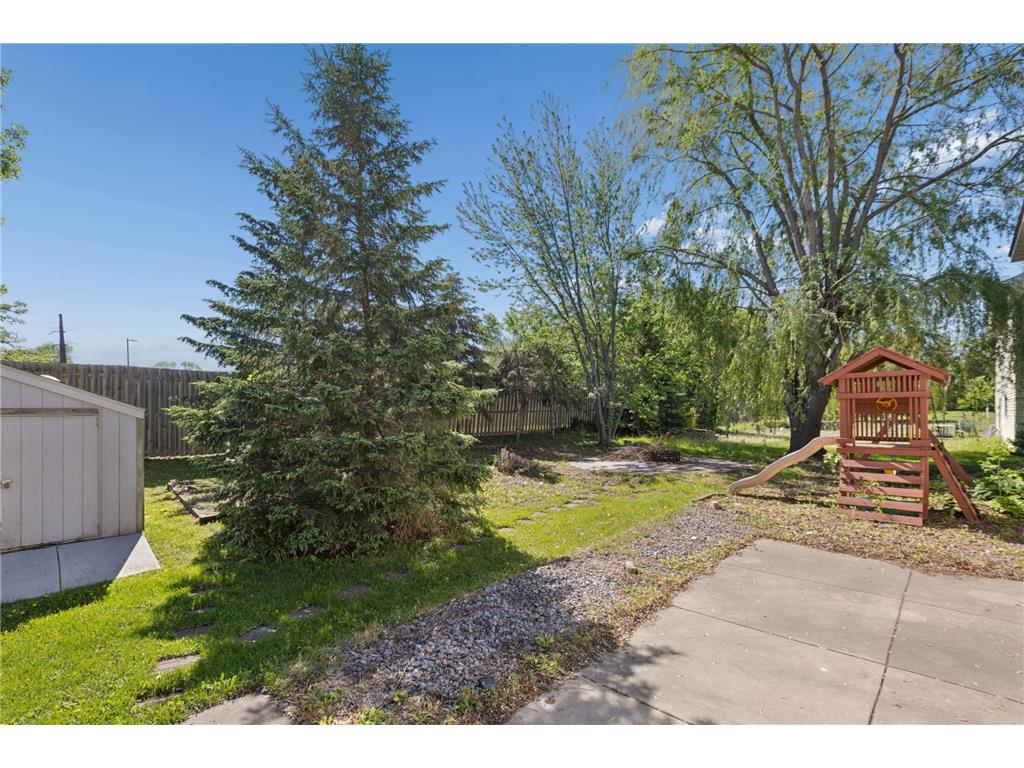 211 7th Street S Winsted MN 55395 7070643 image36