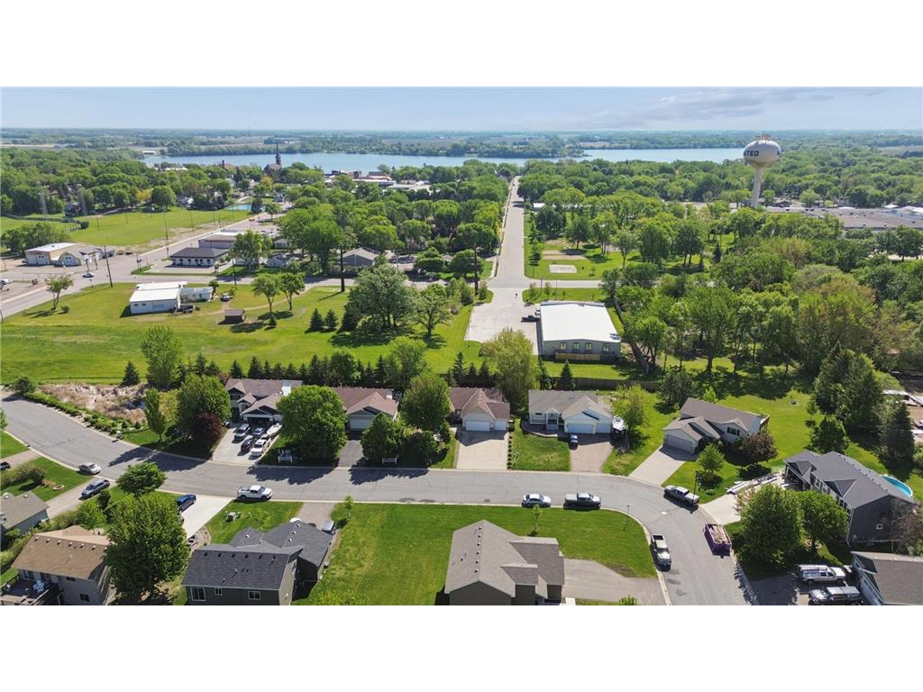 211 7th Street S Winsted MN 55395 7070643 image39