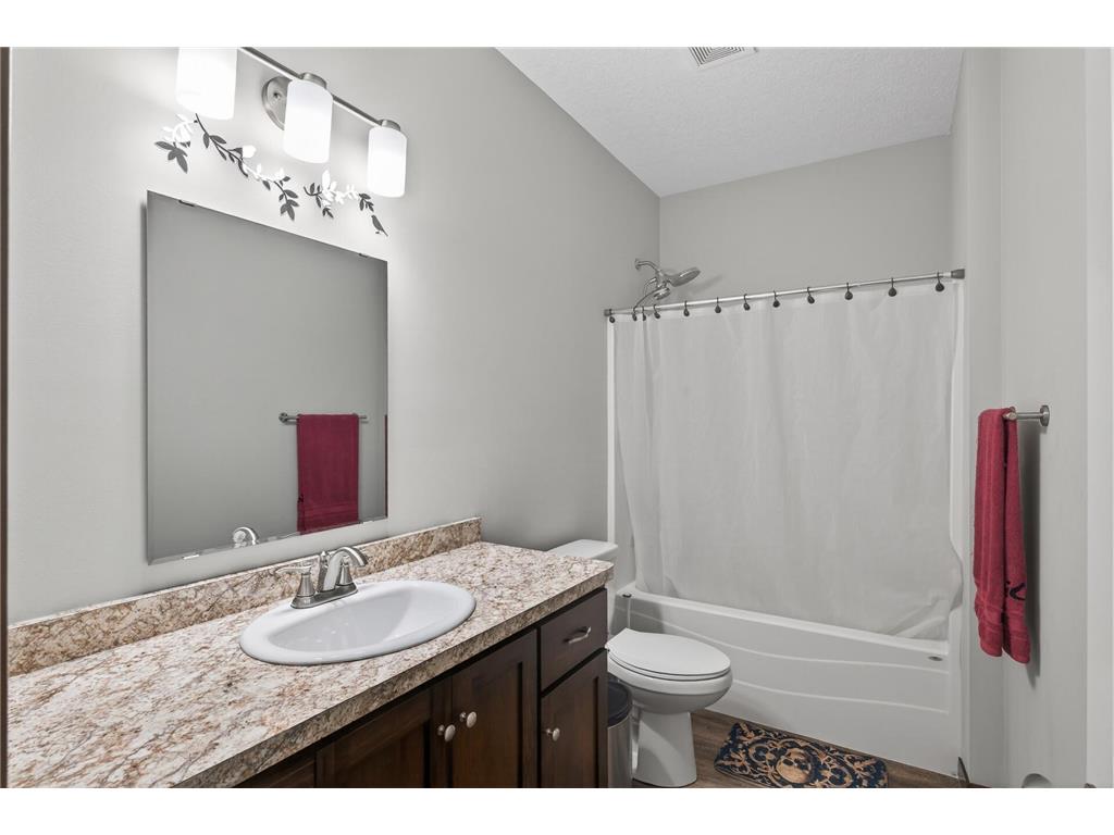 211 8th Avenue NE Isanti MN 55040 7080431 image23