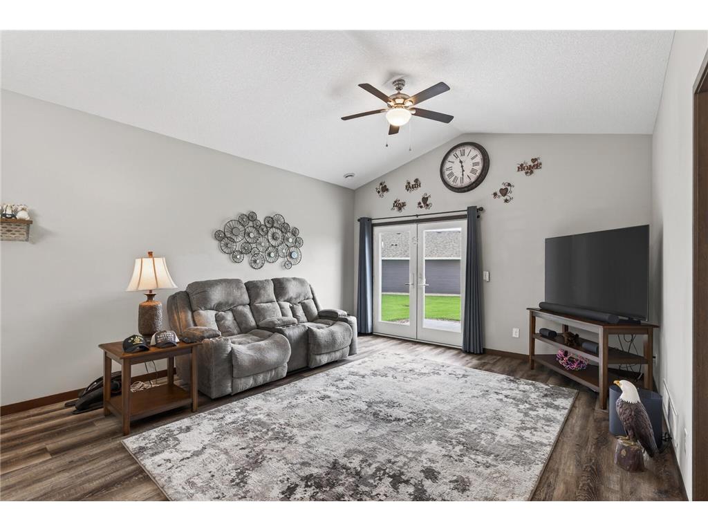 211 8th Avenue NE Isanti MN 55040 7080431 image4