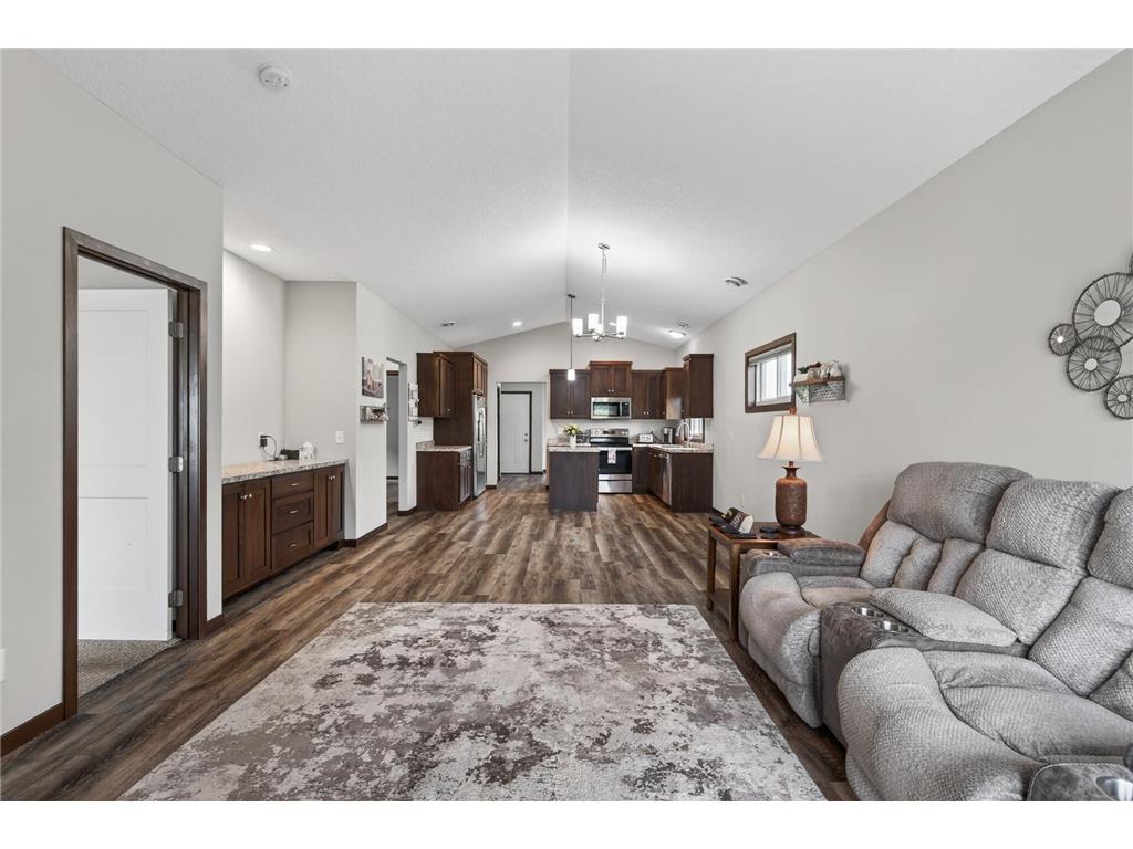 211 8th Avenue NE Isanti MN 55040 7080431 image5
