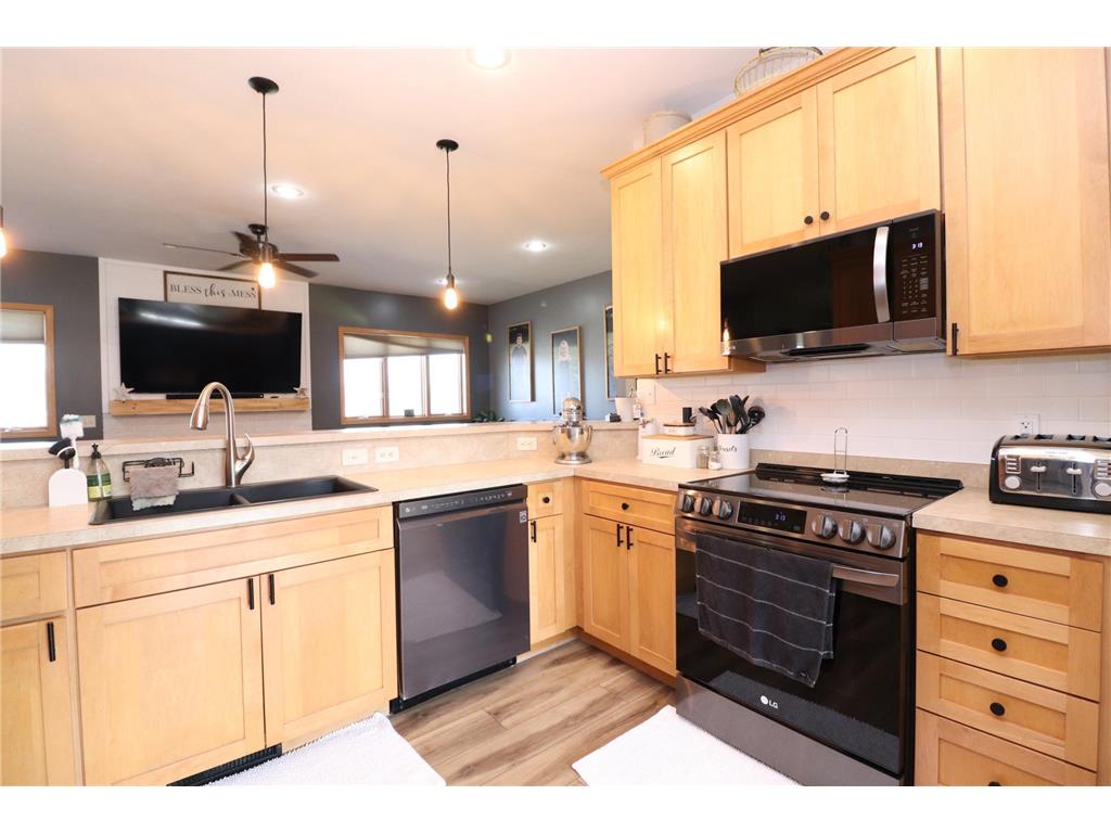 211 8th Avenue NW New Prague MN 56071 7042478 image10