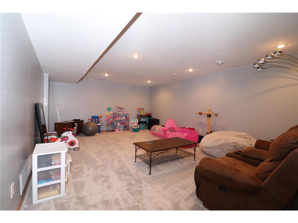211 8th Avenue NW New Prague MN 56071 7042478 image28