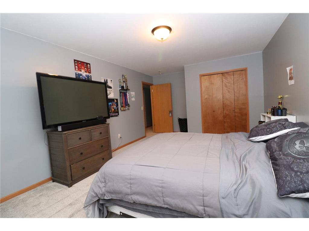 211 8th Avenue NW New Prague MN 56071 7042478 image31