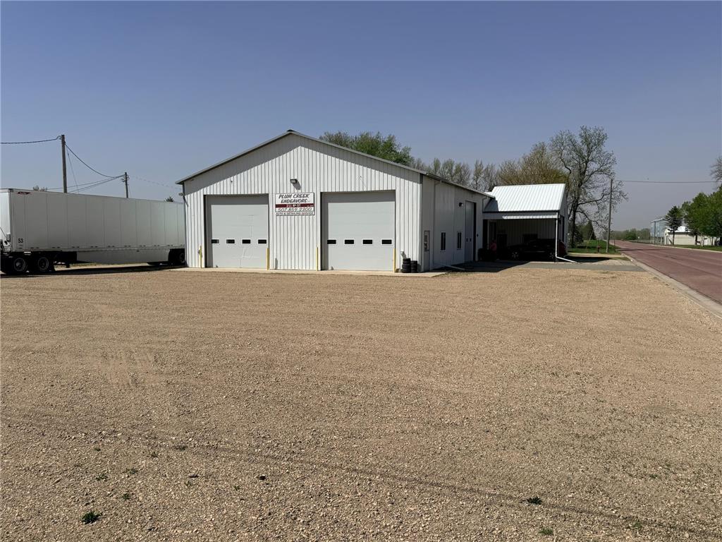 211 8th Street Walnut Grove MN 56180 7074870 image4