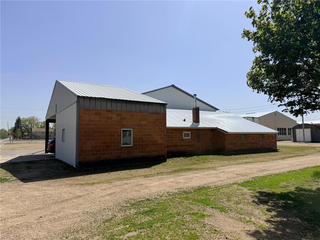 211 8th Street Walnut Grove MN 56180 7074870 image6