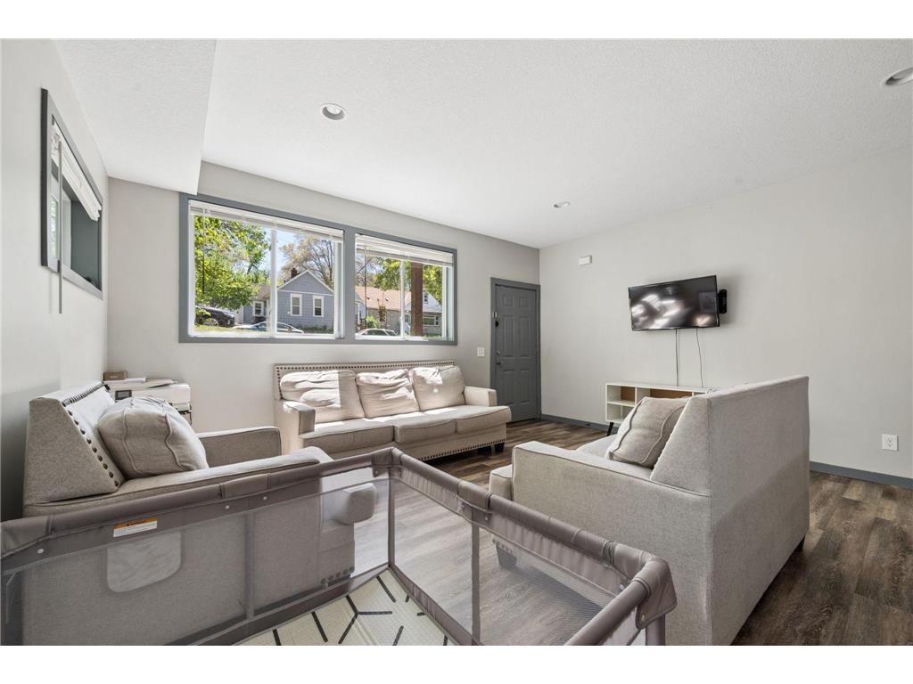 211 Belvidere Street E Saint Paul MN 55107 7042423 image12