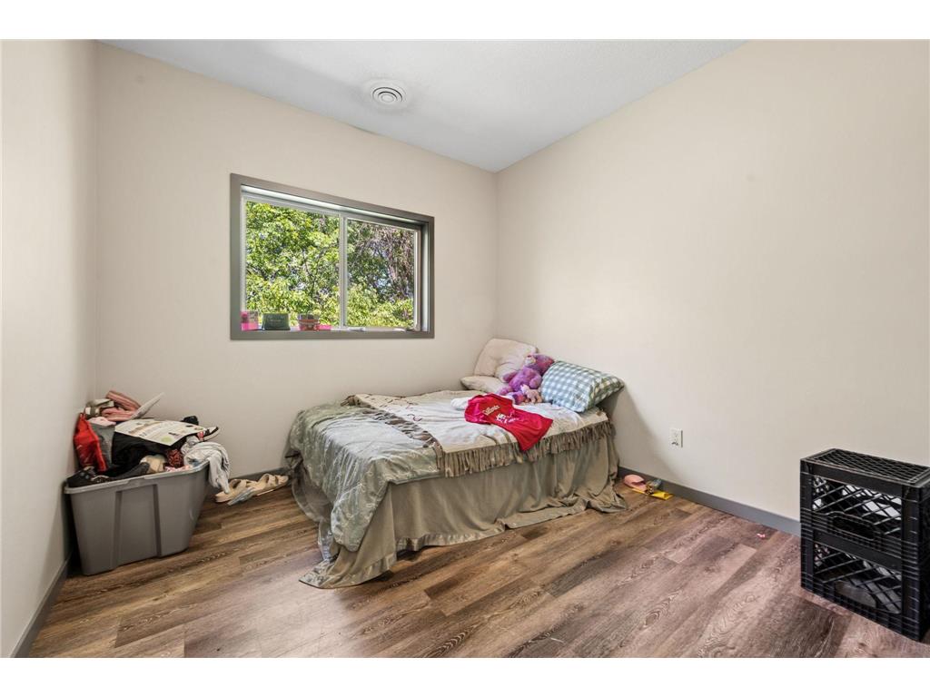 211 Belvidere Street E Saint Paul MN 55107 7042423 image20
