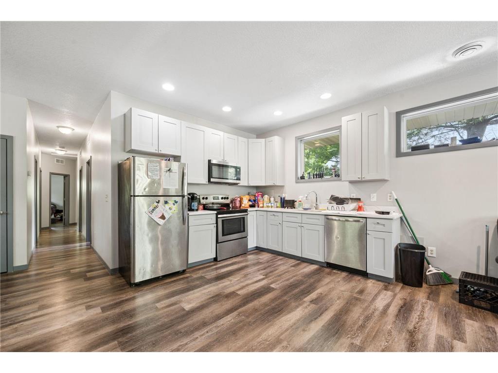 211 Belvidere Street E Saint Paul MN 55107 7042423 image22