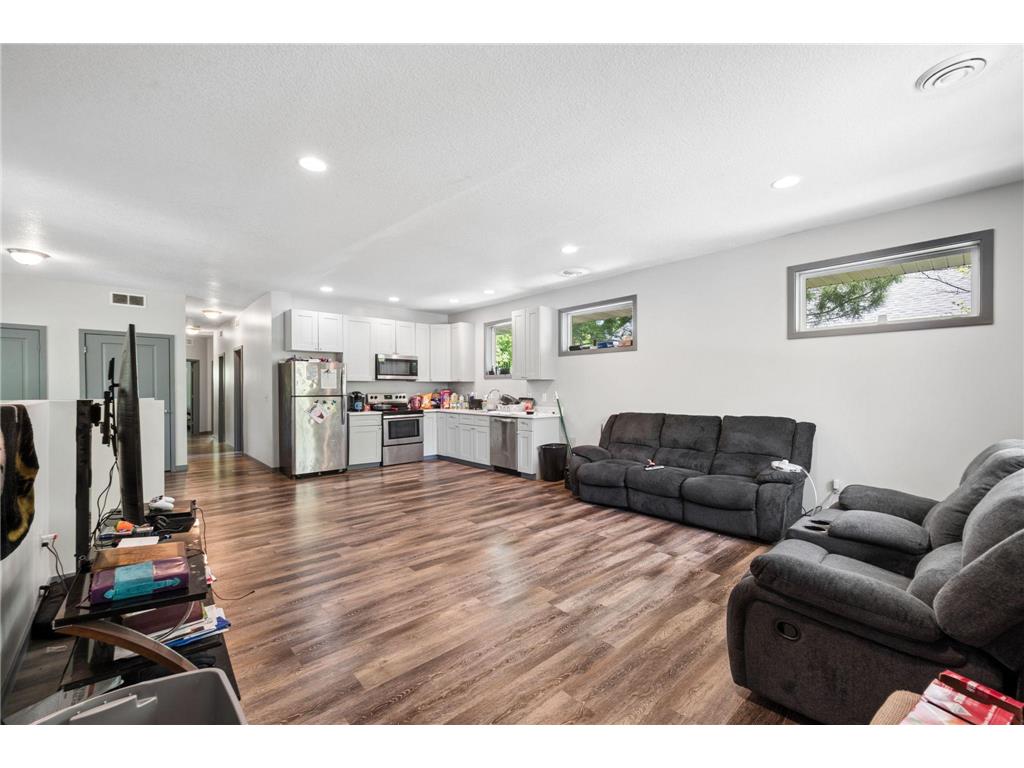 211 Belvidere Street E Saint Paul MN 55107 7042423 image26