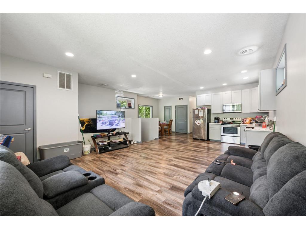 211 Belvidere Street E Saint Paul MN 55107 7042423 image27
