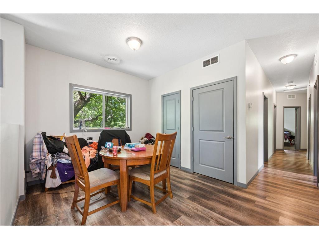 211 Belvidere Street E Saint Paul MN 55107 7042423 image28