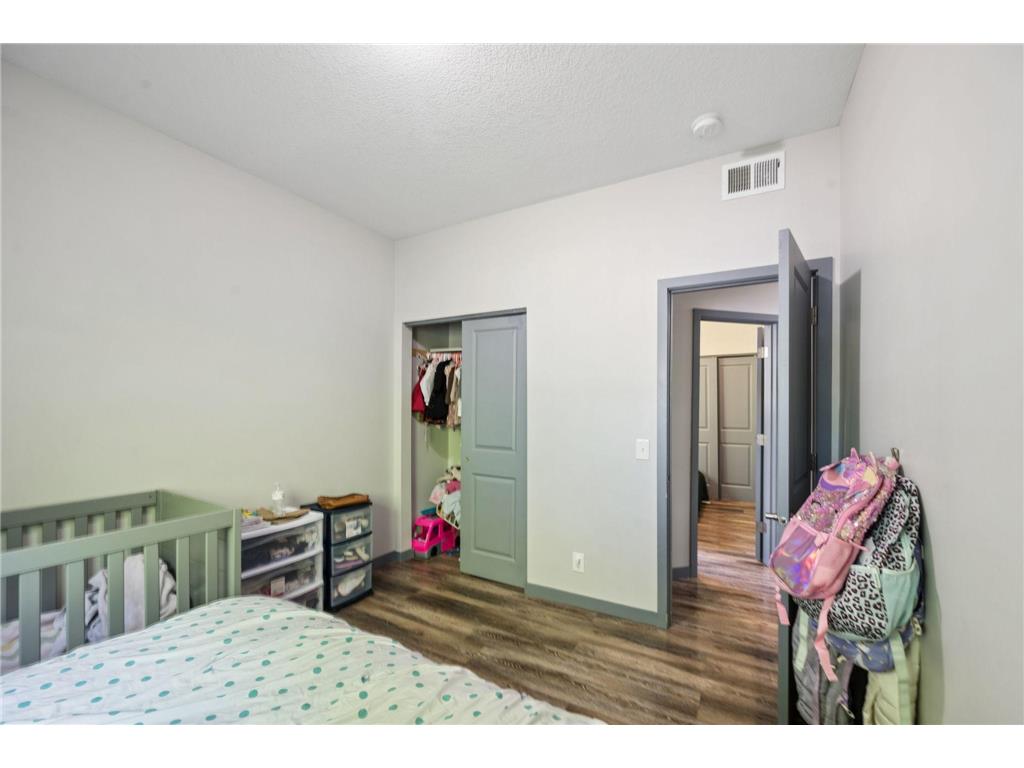 211 Belvidere Street E Saint Paul MN 55107 7042423 image36