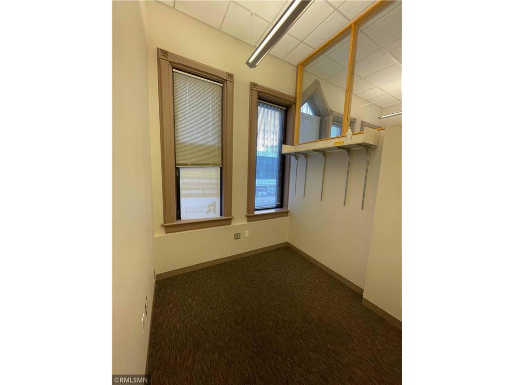 211 Broadway Avenue S Rochester MN 55904 6690910 image11