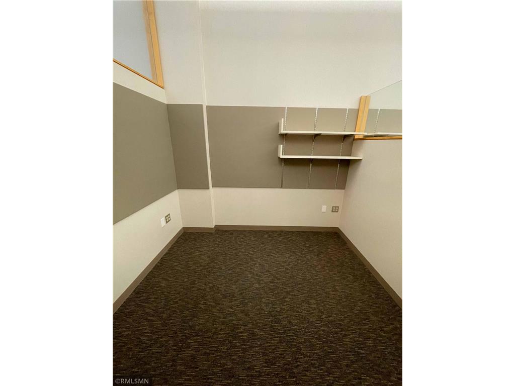 211 Broadway Avenue S Rochester MN 55904 6690910 image7