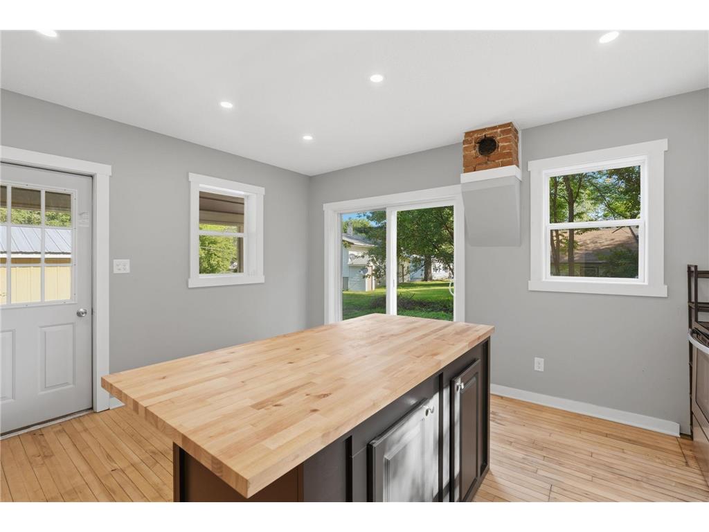 211 Central Amery WI 54001 7104863 image9