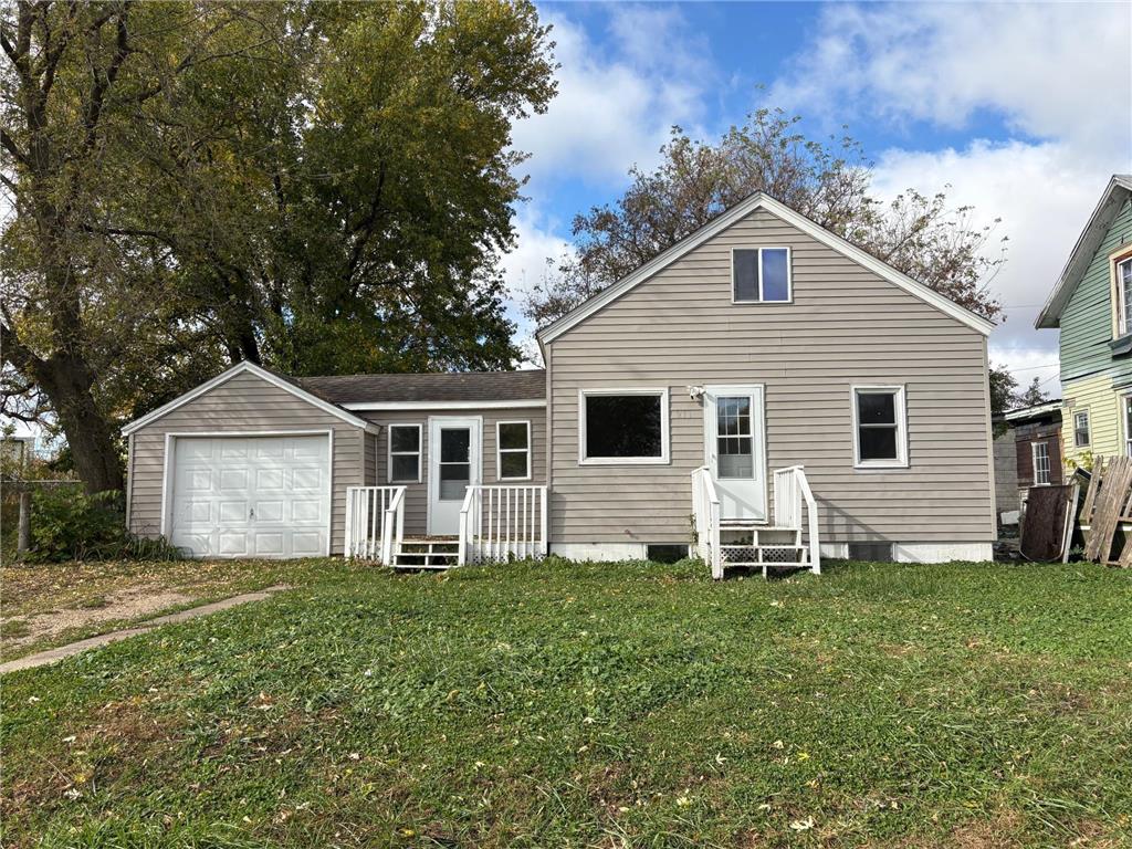 211 Clinton Street Austin MN 55912 6809152 image1