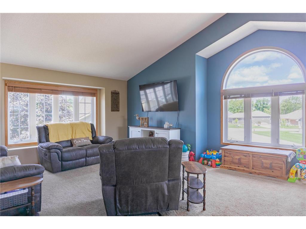 211 Clover Court Jordan MN 55352 7009140 image2