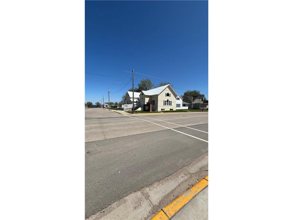 211 E 1st Avenue Osakis MN 56360 6718956 image2