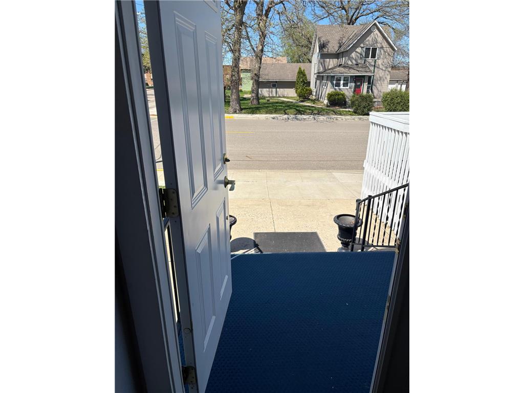 211 E 1st Avenue Osakis MN 56360 6718956 image3
