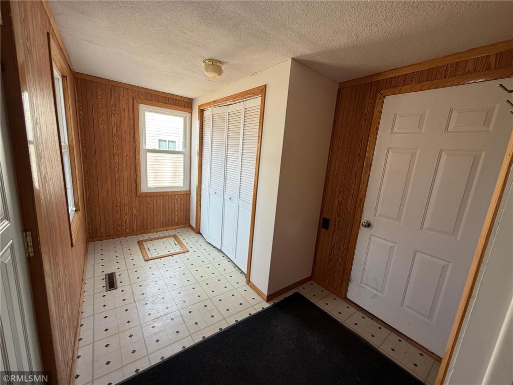 211 E 3rd Avenue Luck WI 54853 7041707 image19