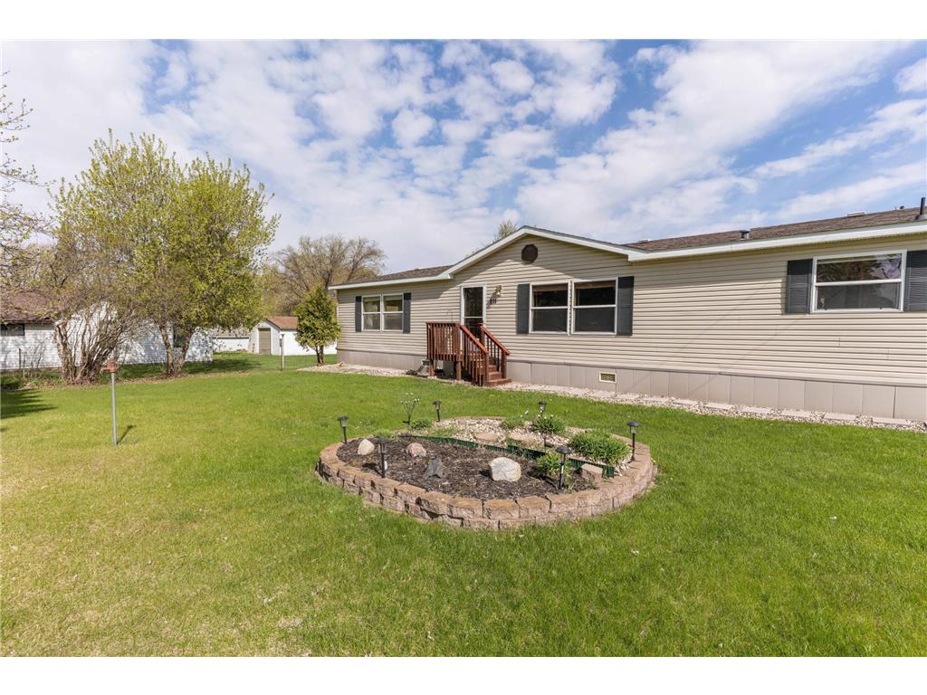 211 E Central Avenue Clitherall MN 56524 7071424 image8