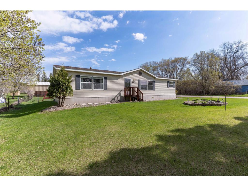 211 E Central Avenue Clitherall MN 56524 7071424 image9