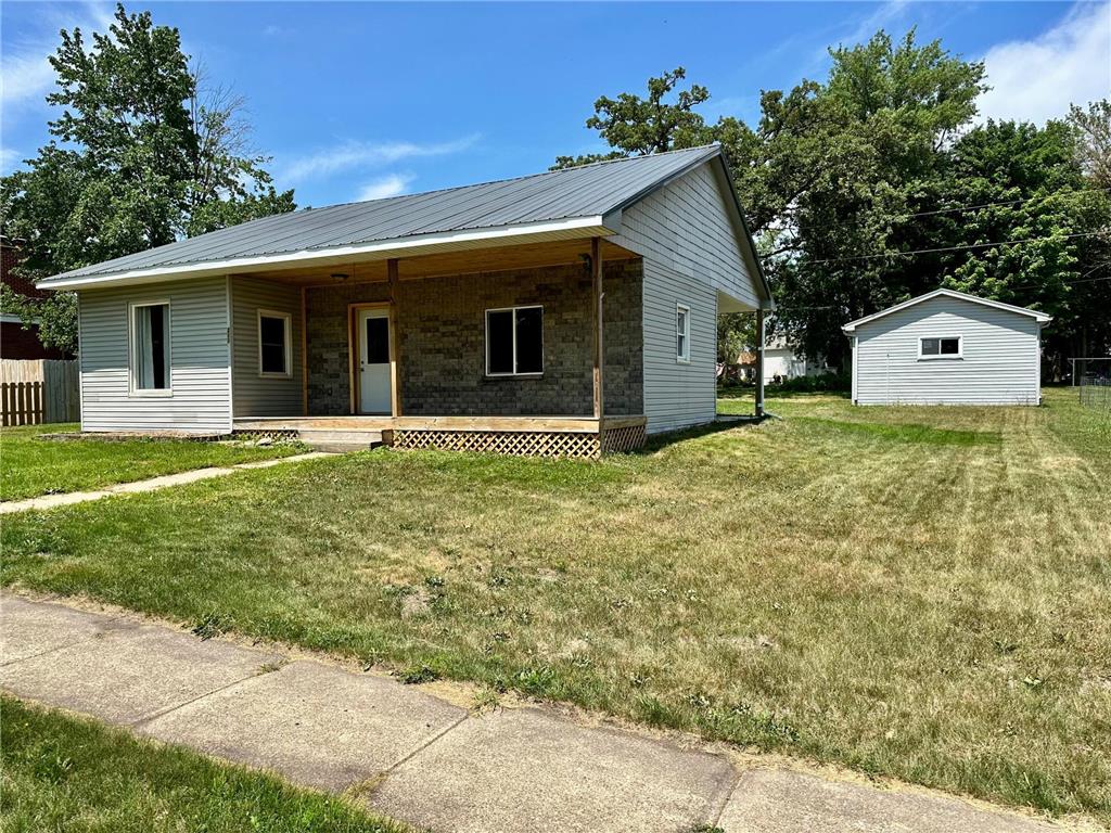 211 E Luella Street Le Roy MN 55951 6400676 image1