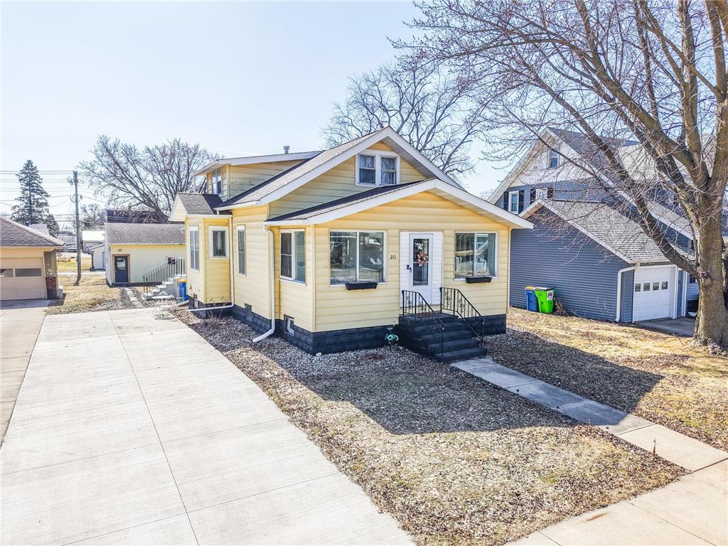 211 E Main St Blooming Prairie MN 55917 6705799 image1