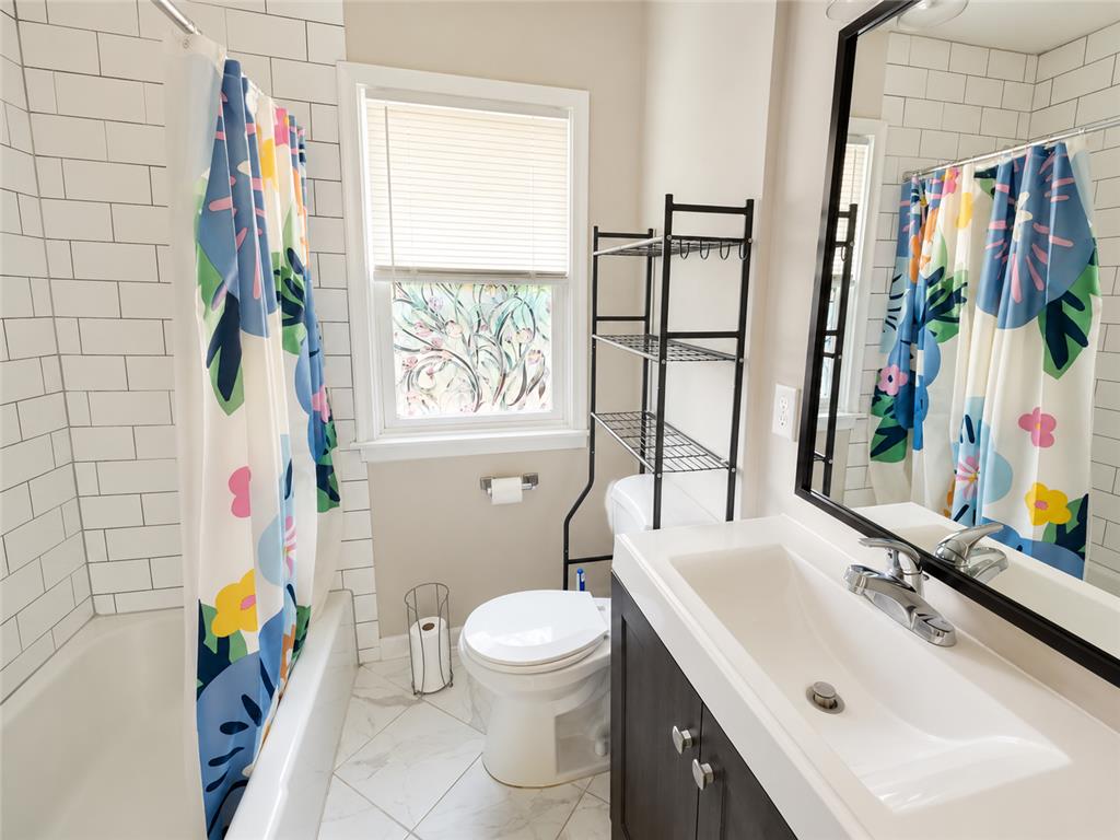 211 E Spruce Street South Saint Paul MN 55075 7109011 image13