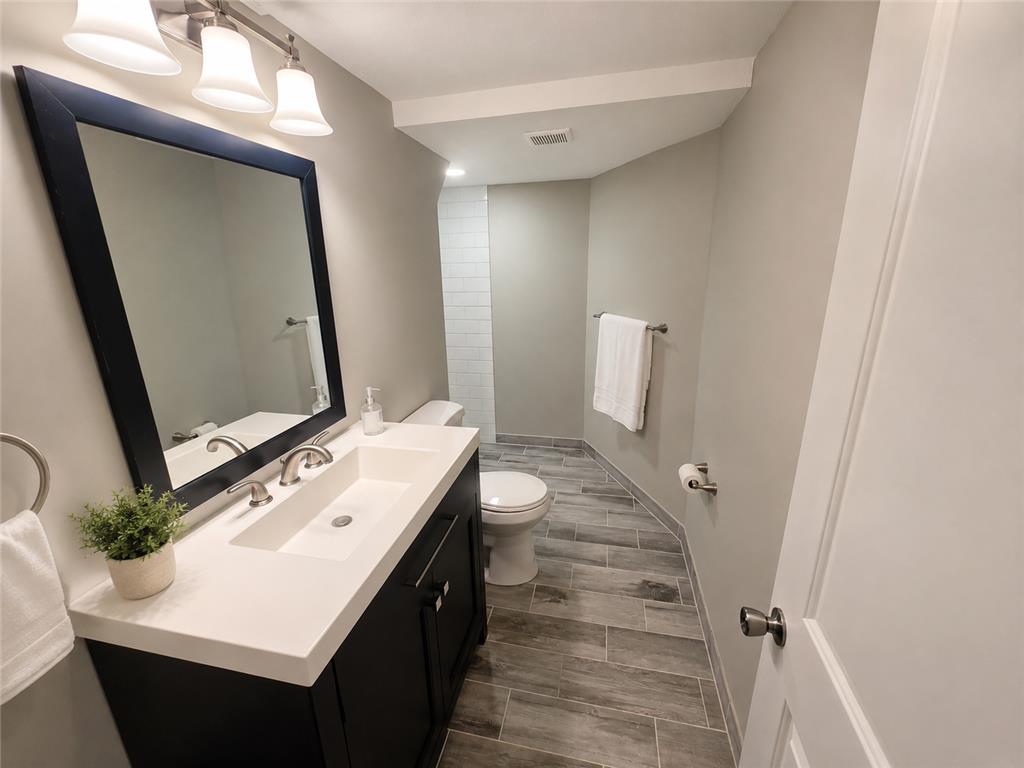 211 E Spruce Street South Saint Paul MN 55075 7109011 image17
