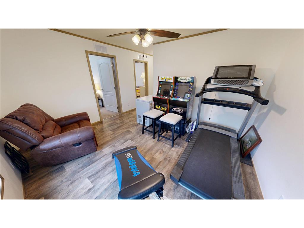 211 Farmdale Avenue Lake Lillian MN 56253 7092301 image32