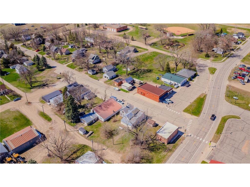 211 Front Street NW Sunburg MN 56289 7054487 image13