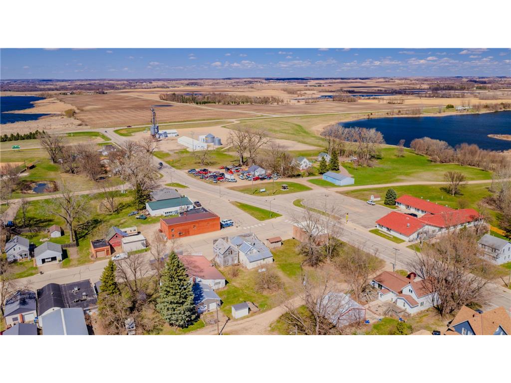 211 Front Street NW Sunburg MN 56289 7054487 image14