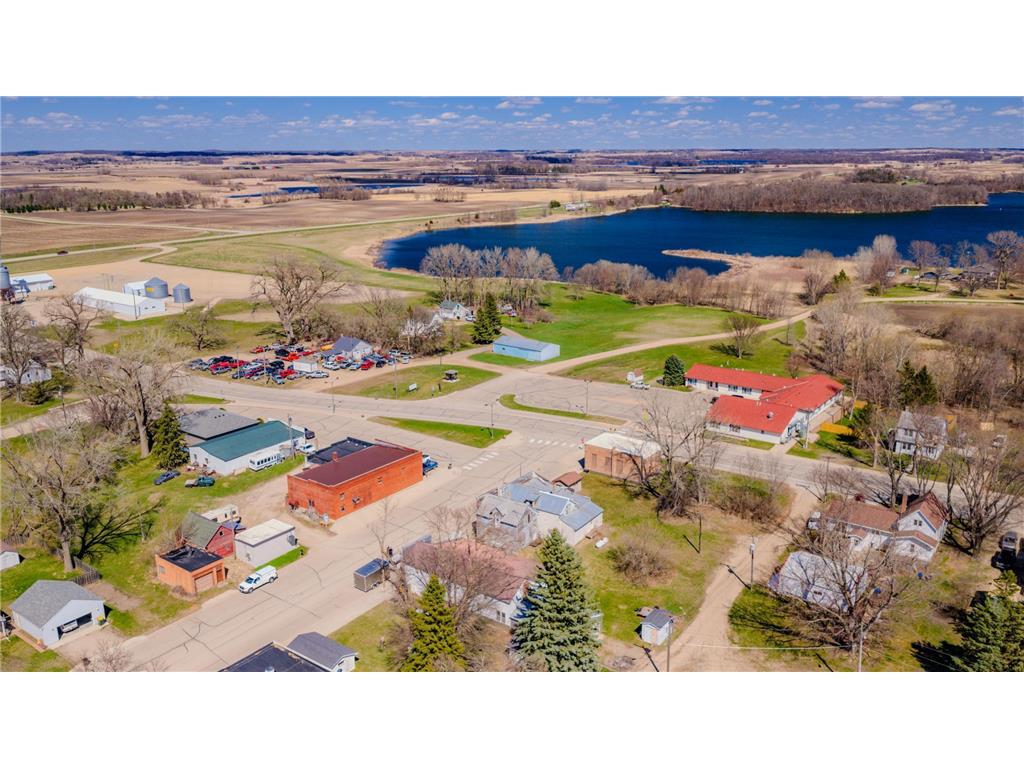 211 Front Street NW Sunburg MN 56289 7054487 image15