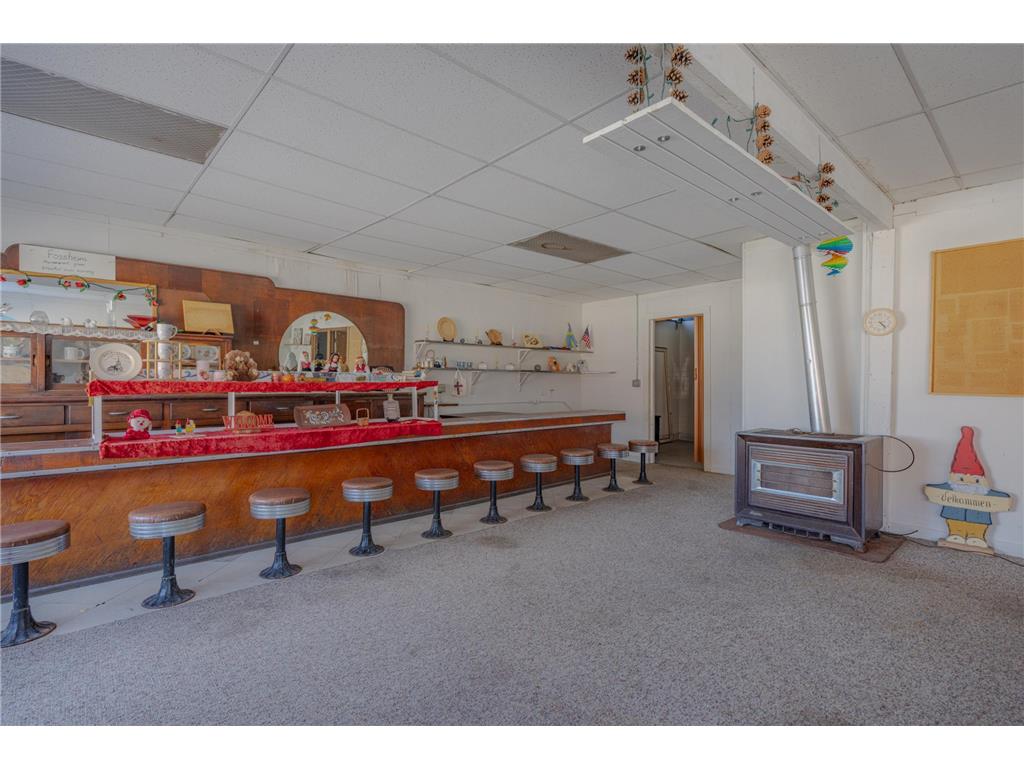 211 Front Street NW Sunburg MN 56289 7054487 image4