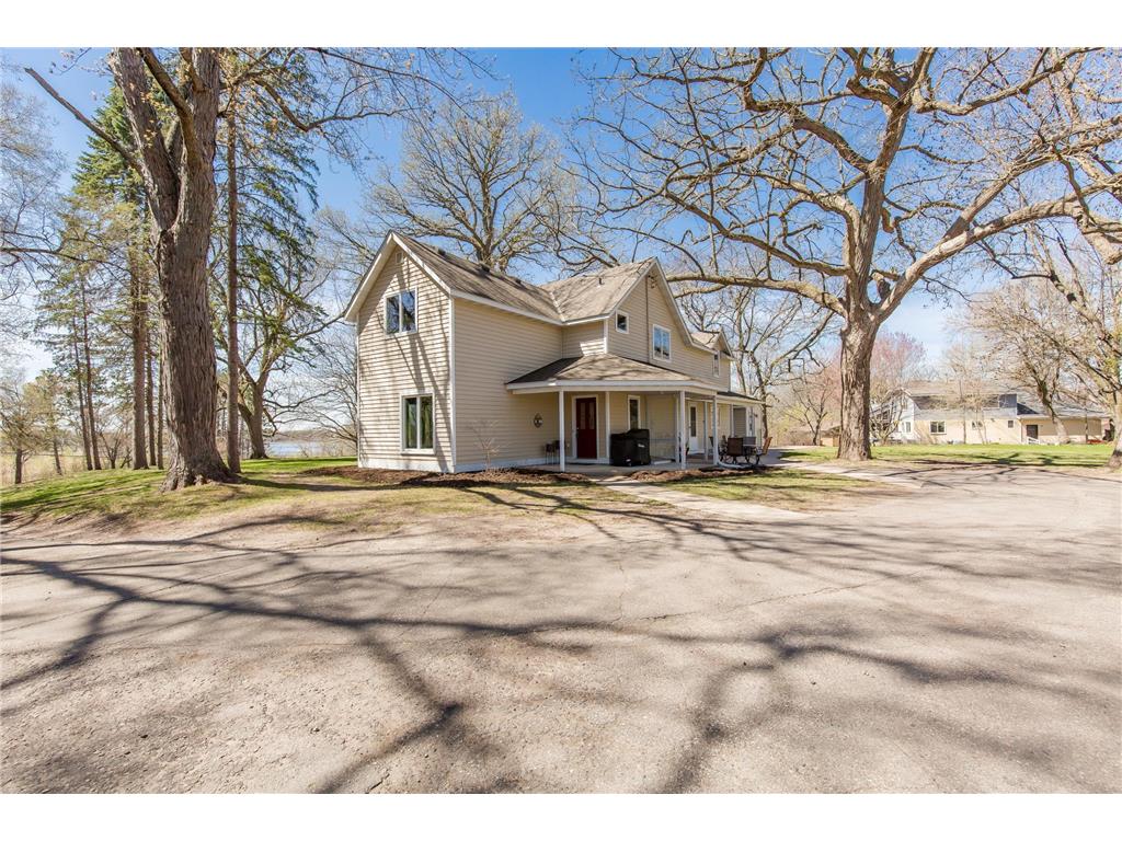 211 Gramsie Road, Shoreview, MN, 55126 MLS 6366015 Edina Realty