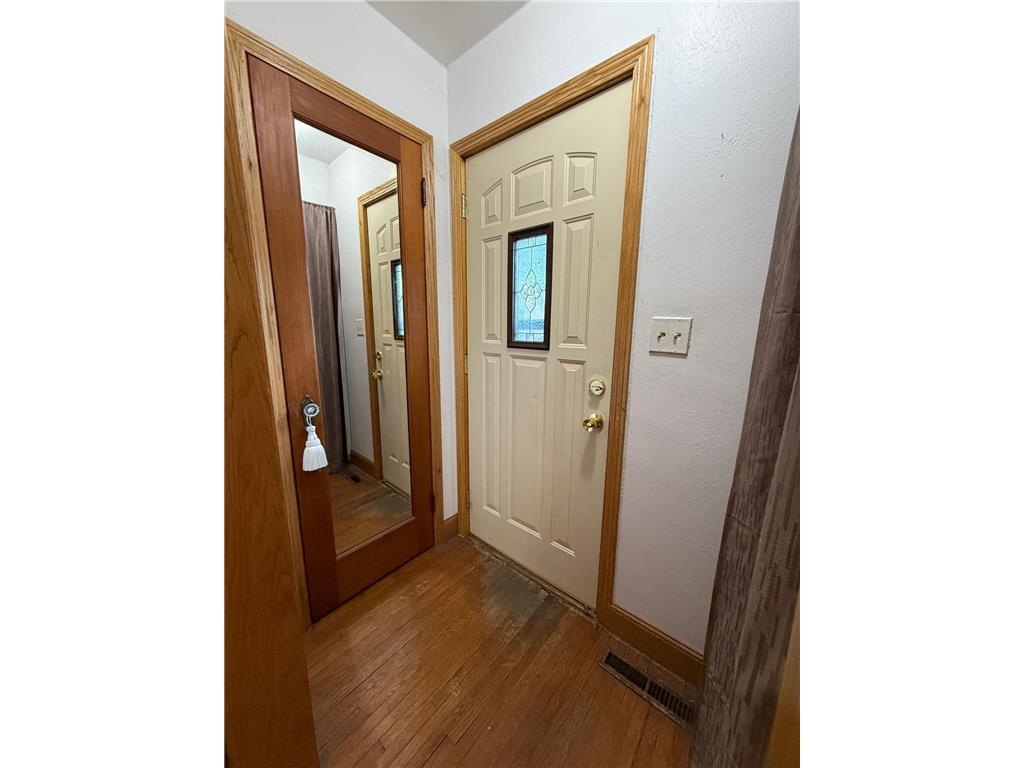 211 Kendall Avenue N Thief River Falls MN 56701 6800751 image4