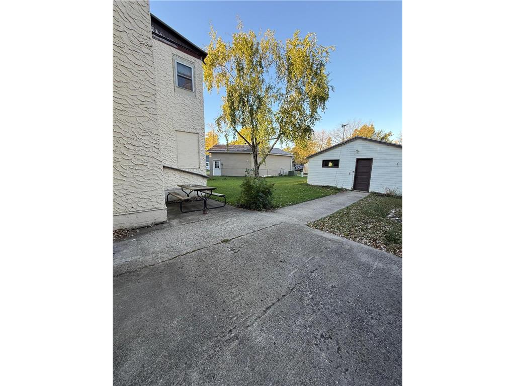 211 Kendall Avenue N Thief River Falls MN 56701 6800751 image43