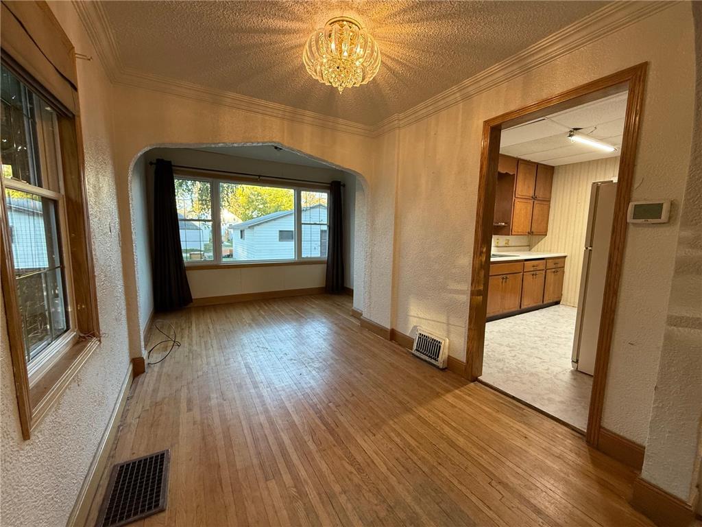 211 Kendall Avenue N Thief River Falls MN 56701 6800751 image9