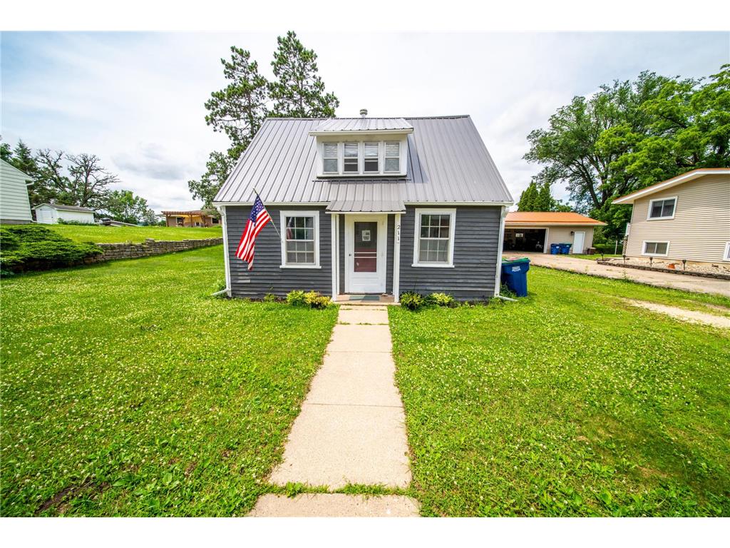 211 N Green Street Rushford MN 55971 7101939 image1