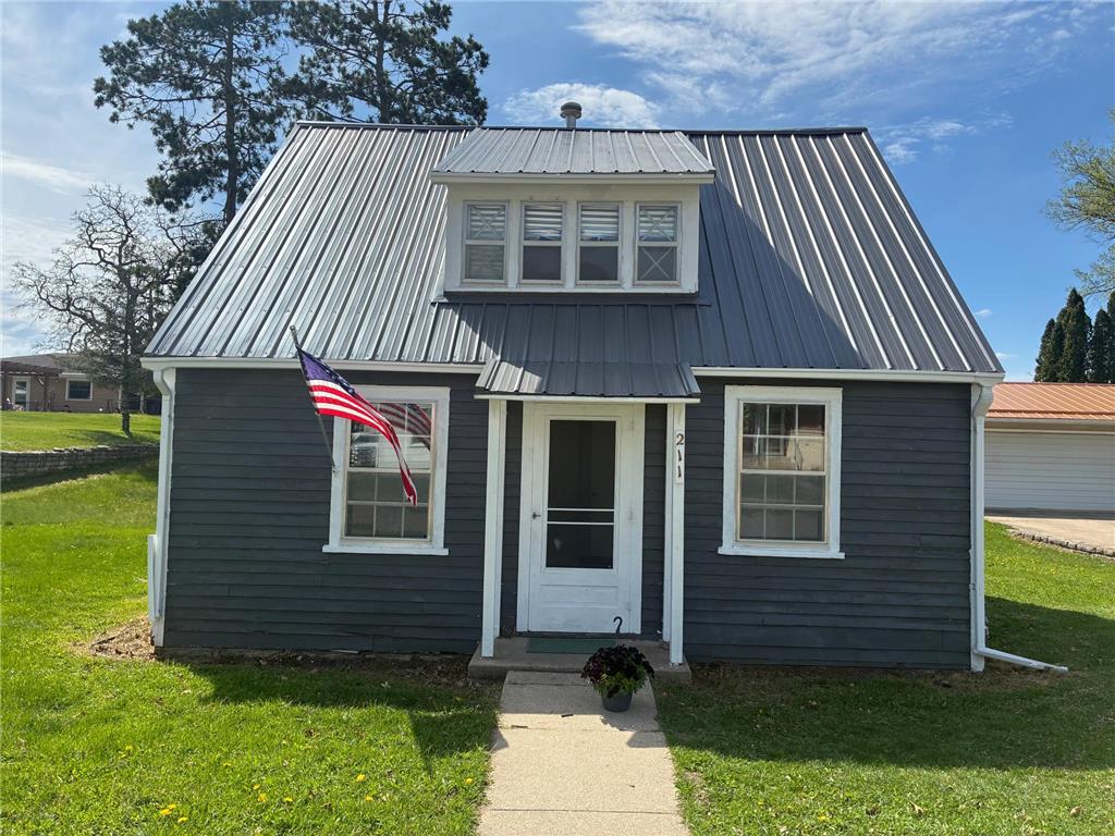 211 N Green Street Rushford MN 55971 7101939 image2