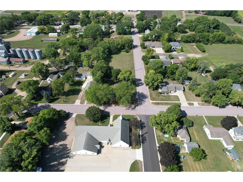 211 N Prairie Street Sherburn MN 56171 6429514 image9
