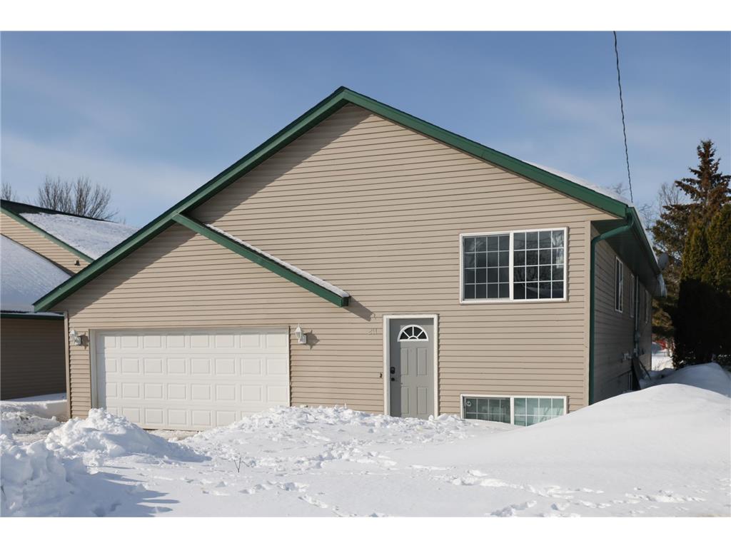 211 SW 6th Street, Brainerd, MN, 56401 MLS 6343939 Edina Realty