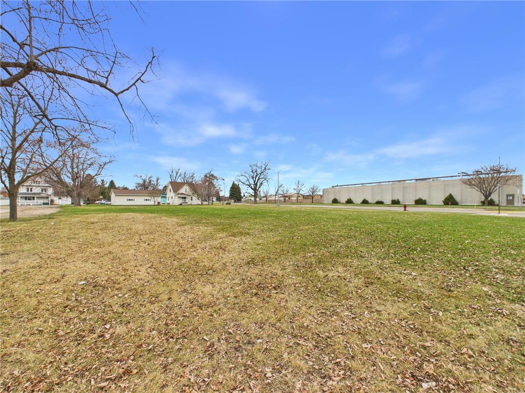 211 Second Street SE Melrose MN 56352 7069230 image2