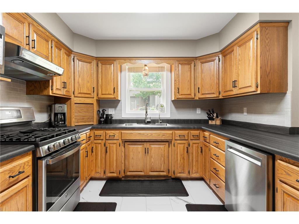 211 Sunrise Drive Medford MN 55049 - Straight River 7086814 image24